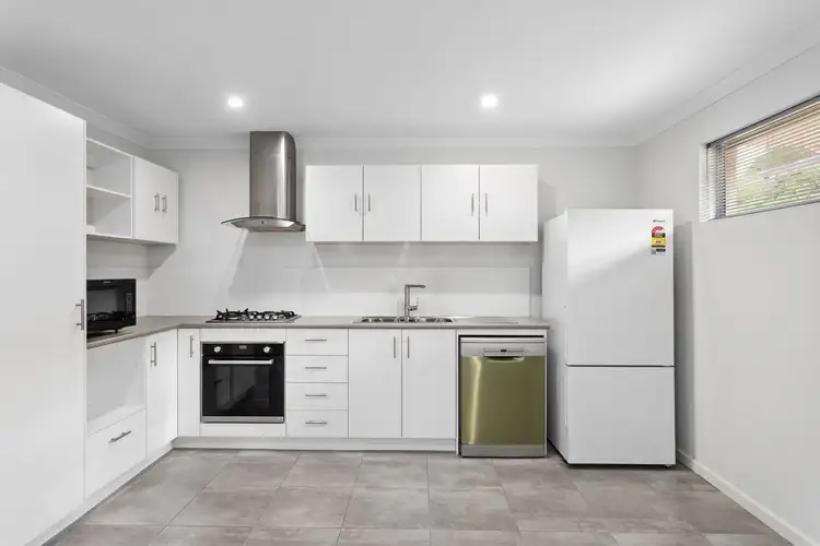 3/3 Dance Drive, Middle Swan WA 6056