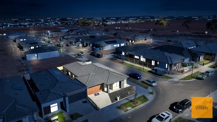 15 Spinifex Road, Fraser Rise VIC 3336