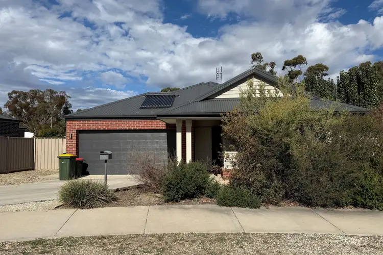 11 Woodman Drive, Mckenzie Hill VIC 3451