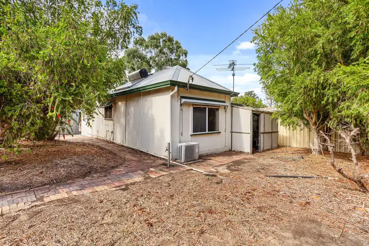 94 Government Road, Roelands WA 6226
