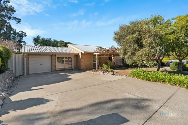 17 Sheringa Drive