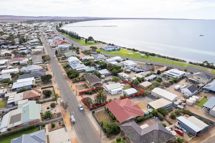 29 Preece Street, Tumby Bay SA 5605