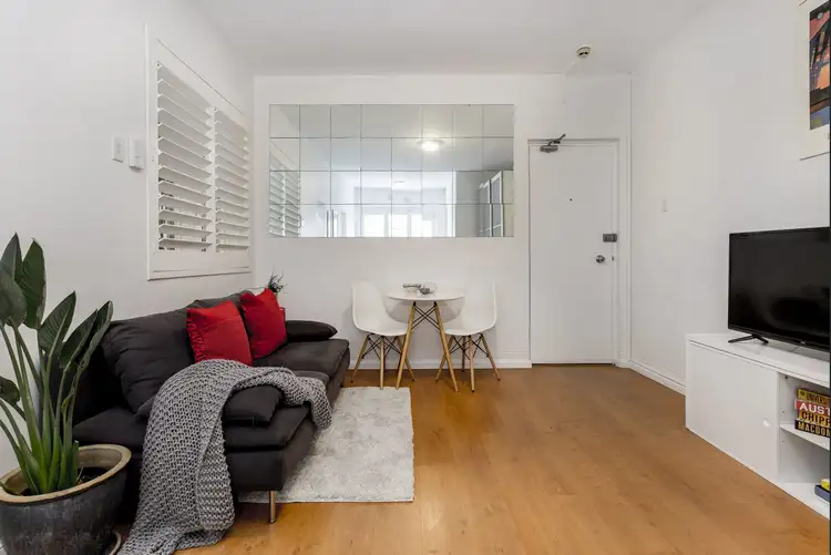 Third view of Homely studio listing, 5/4 McDonald Street, Potts Point NSW 2011