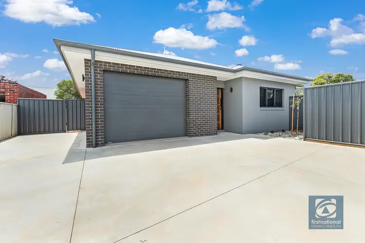 3/4 Simmie Street, Echuca VIC 3564