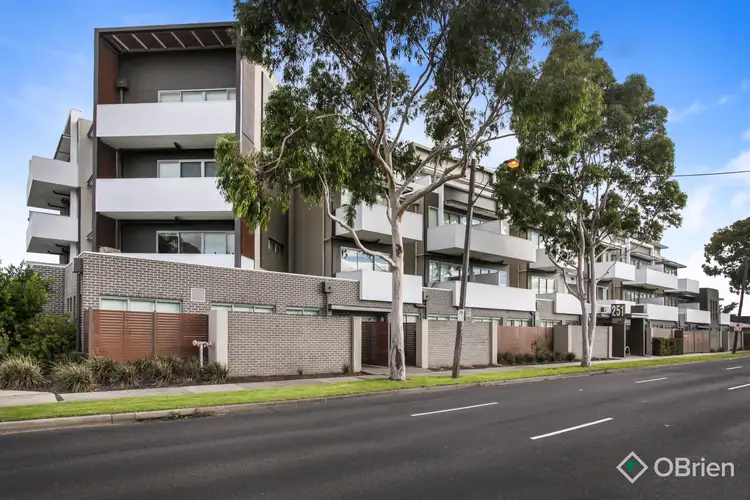 302/251 Ballarat Road