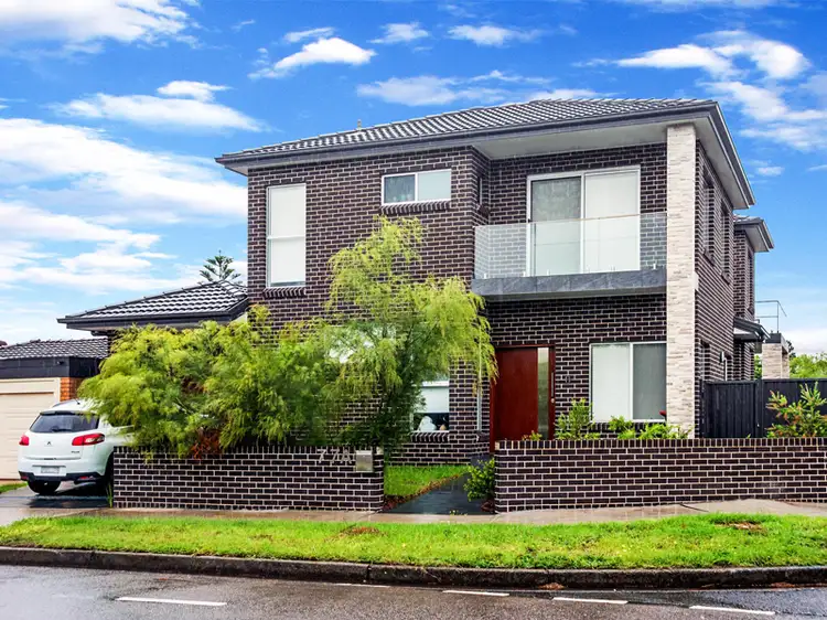 77 Bayview Road