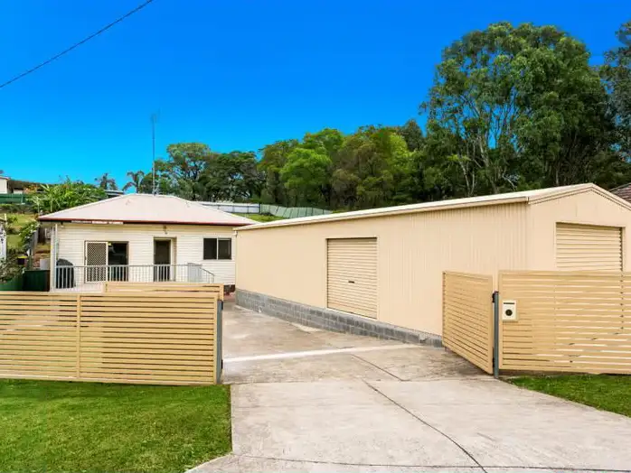 3 Lockwood Street, Cringila NSW 2502