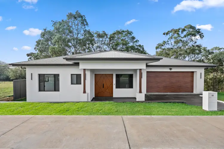 72 Voyager Street, Wadalba NSW 2259