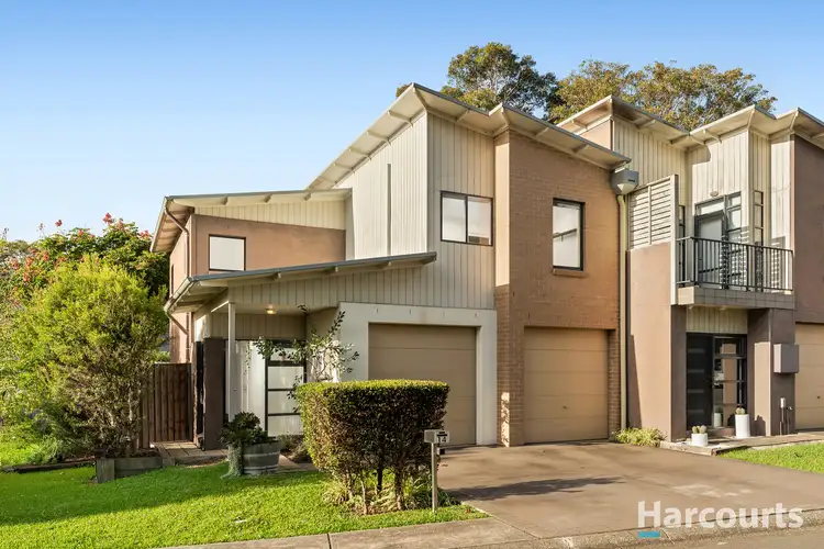 14 Kestrel Circuit, Shortland NSW 2307