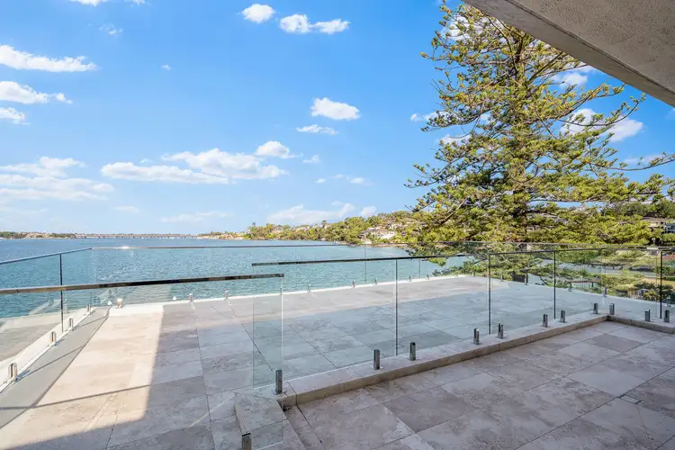 96 Kangaroo Point Road, Kangaroo Point NSW 2224