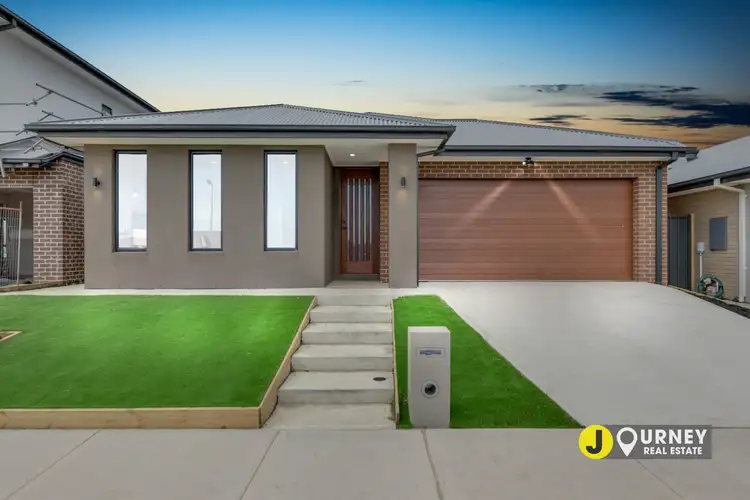 Second view of Homely house listing, 32 Gunter Drive, Tarneit VIC 3029
