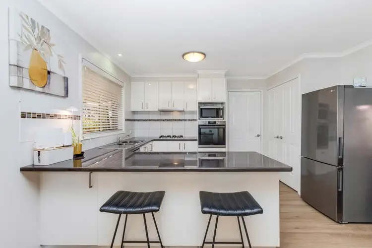 Fourth view of Homely townhouse listing, 2/9 Sovereign Gardens, Kangaroo Flat VIC 3555