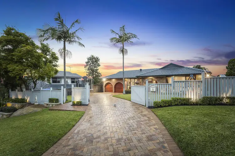 4 Brisbane Street, Illawong NSW 2234