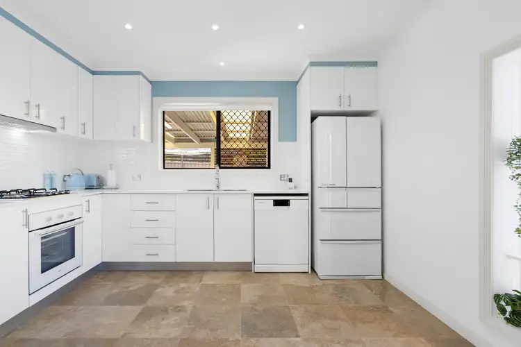 Fifth view of Homely apartment listing, 2/59 Errol Avenue, Paradise Point QLD 4216