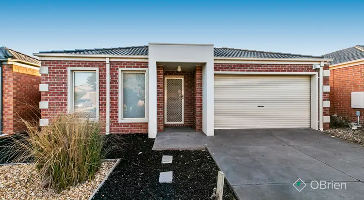 12 Beech Street, Pakenham VIC 3810