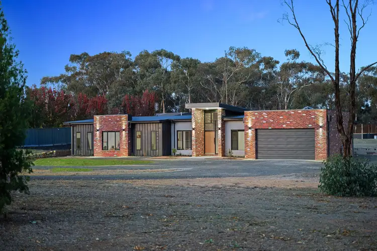 13 Karella Court, Junortoun VIC 3551