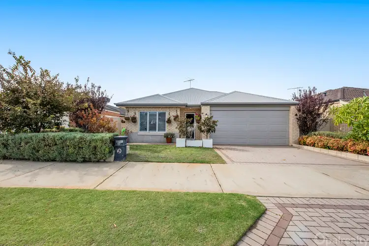 17 Swanbourne Avenue, Secret Harbour WA 6173