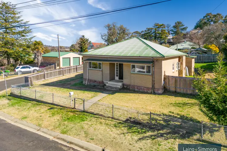 38 Mayfield Avenue, Armidale NSW 2350
