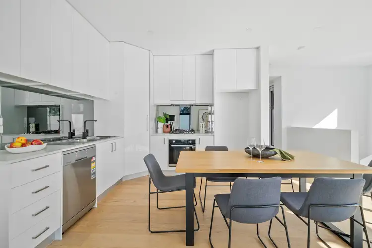 Fifth view of Homely townhouse listing, 1/244 Pascoe Vale Road, Essendon VIC 3040