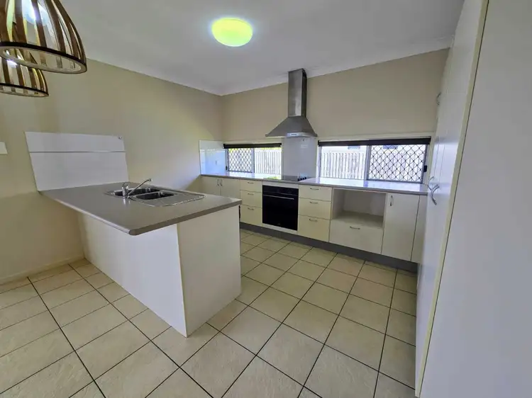 Fourth view of Homely house listing, 11 Fontwell Court, Mount Low QLD 4818