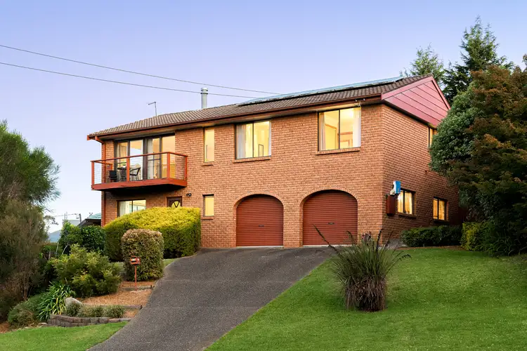 27 Panorama Crescent, Wentworth Falls NSW 2782