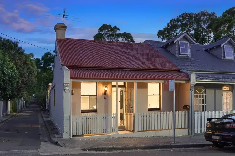 4 Roseby Street