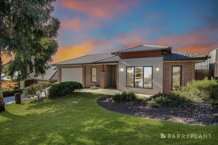 13 Heyington Way, Officer VIC 3809