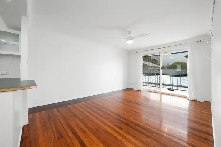 2/26 Barton Road, Hawthorne QLD 4171