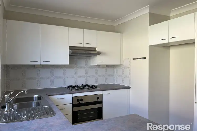 6/44 Ballandella Road, Toongabbie NSW 2146
