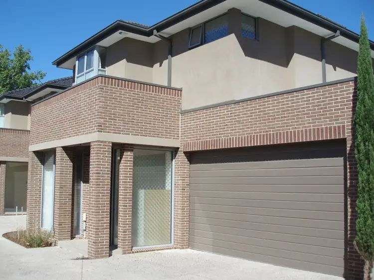 2/120 Canterbury Road, Canterbury VIC 3126