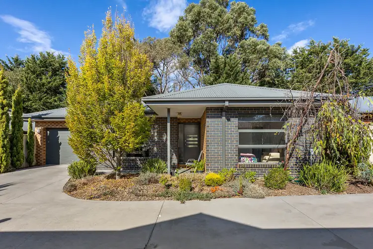 11/97B Barry Street, Romsey VIC 3434