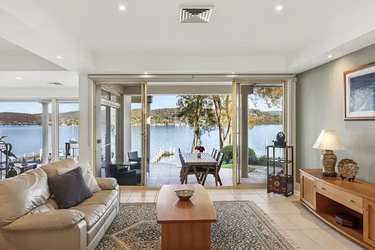 24 Albany Street, Point Frederick NSW 2250