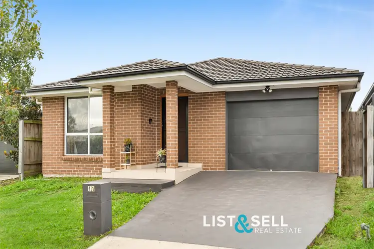 11 Heathfield Avenue, Airds NSW 2560