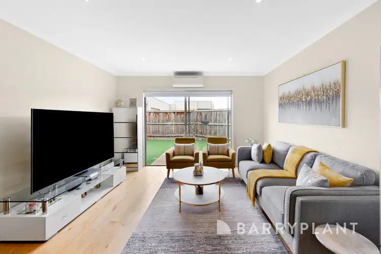 2/125 Fox Street, St Albans VIC 3021