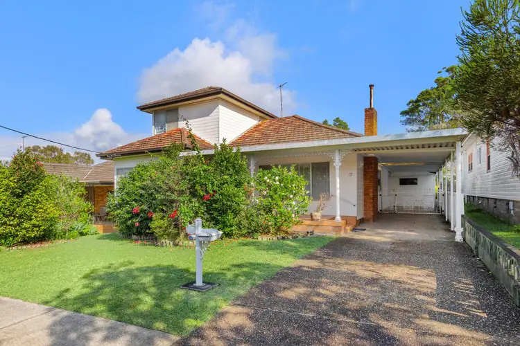 17 Kirrawee Avenue, Kirrawee NSW 2232