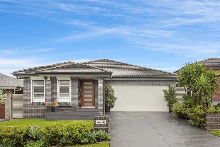 8 Abbey Street, Kembla Grange NSW 2526