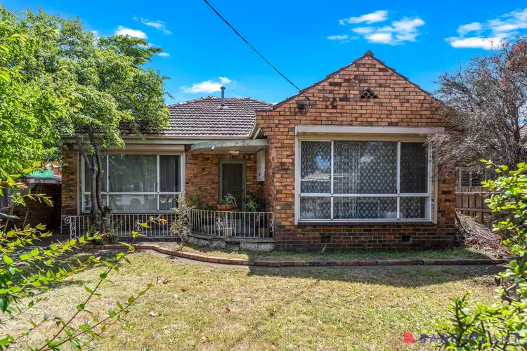 18 Verdun Grove, Reservoir VIC 3073