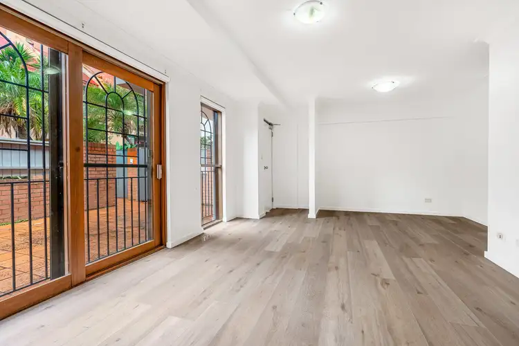 Third view of Homely apartment listing, 17/8 Norman Street, Darlinghurst NSW 2010
