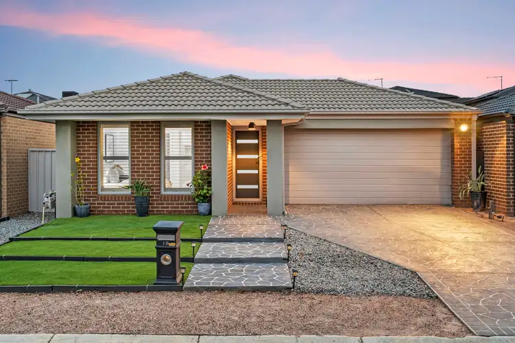 Main view of Homely unit listing, 19 Richie Circuit, Hillside VIC 3037