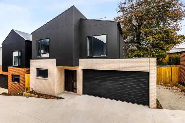 8/8 Buchanan Road, Berwick VIC 3806