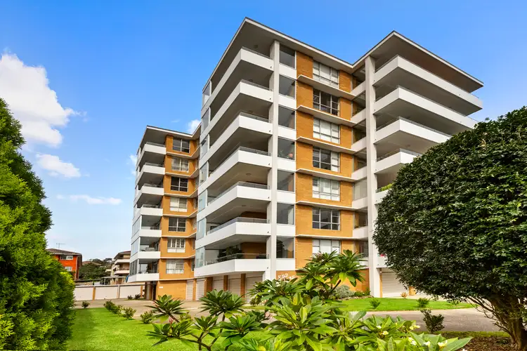 Second view of Homely unit listing, 9/89 Oaks Avenue, Dee Why NSW 2099