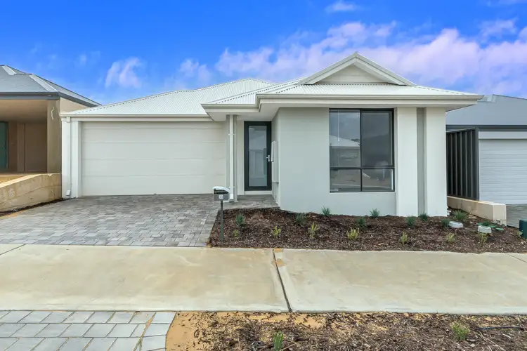 33 Cardinal Loop, Lakelands WA 6180