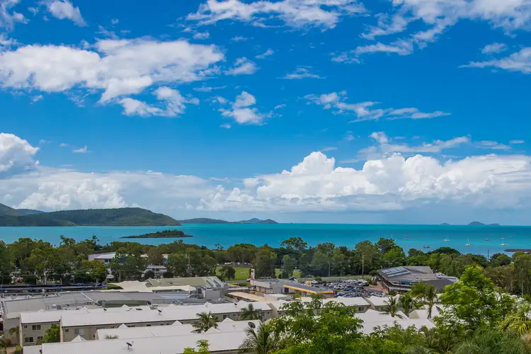 155/6 Eshelby Drive, Cannonvale QLD 4802
