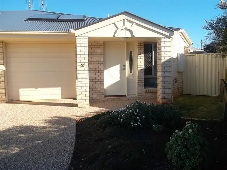 2/8 Heinemann Court, Kearneys Spring QLD 4350