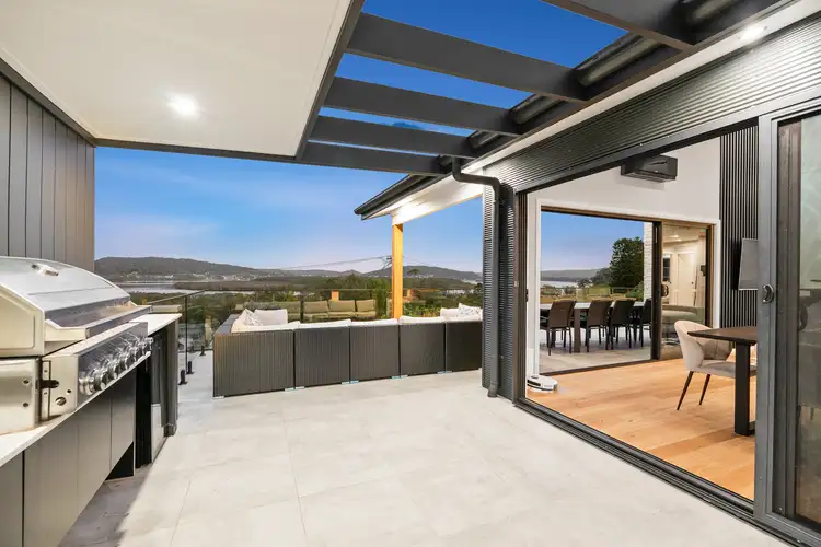 37 Treeview Place, Saratoga NSW 2251