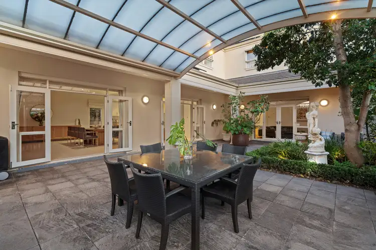 25 Maturin Road, Glenelg SA 5045