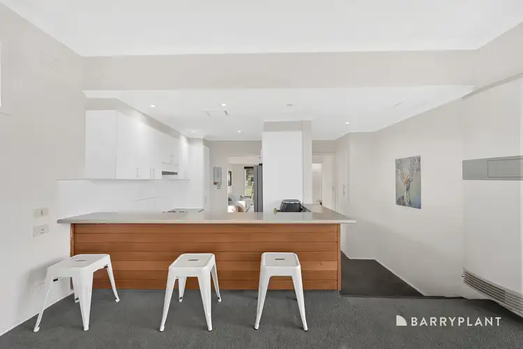 Fourth view of Homely house listing, 8 Hill View Court, Bundoora VIC 3083