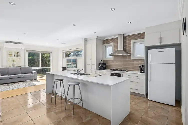 6 Allnutt Crescent, Forde ACT 2914