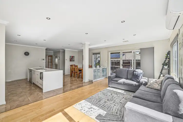 6 Allnutt Crescent, Forde ACT 2914
