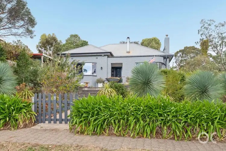 8 & 8a Dale Road, Eden Hills SA 5050